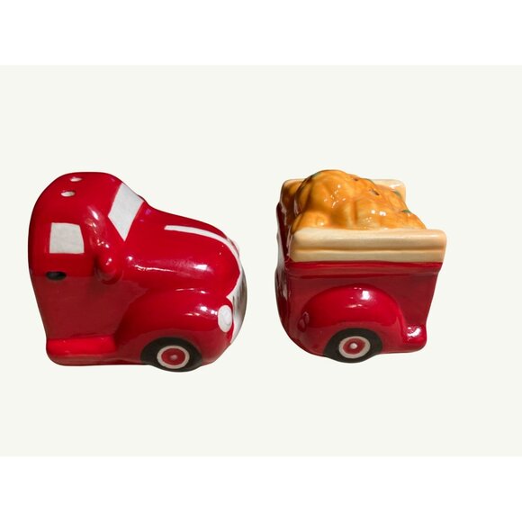 Ceramic Red Truck Salt & Pepper Shaker Set With Pumpkin Load - Picture 5 of 9